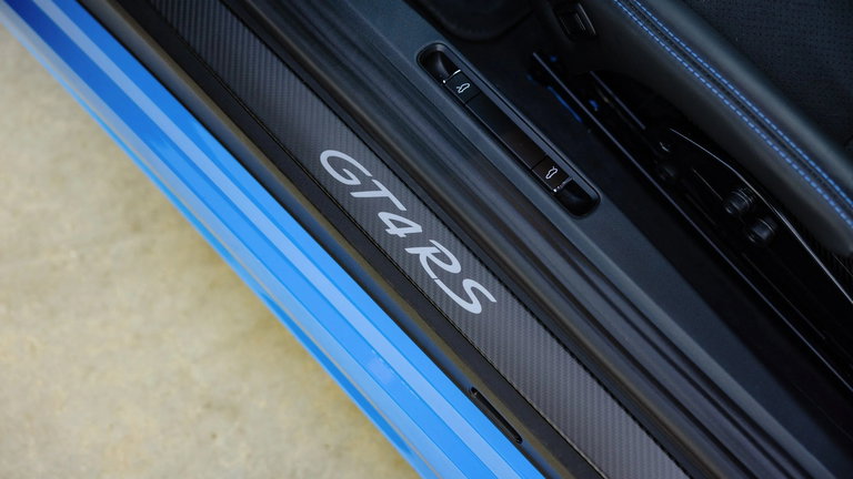 Porsche 718 Cayman GT4 RS