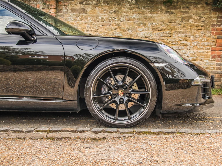 Porsche 991 Carrera Black Edition