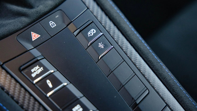 Porsche 718 Cayman GT4 RS