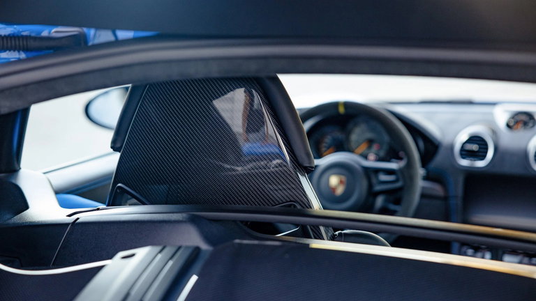 Porsche 718 Cayman GT4 RS