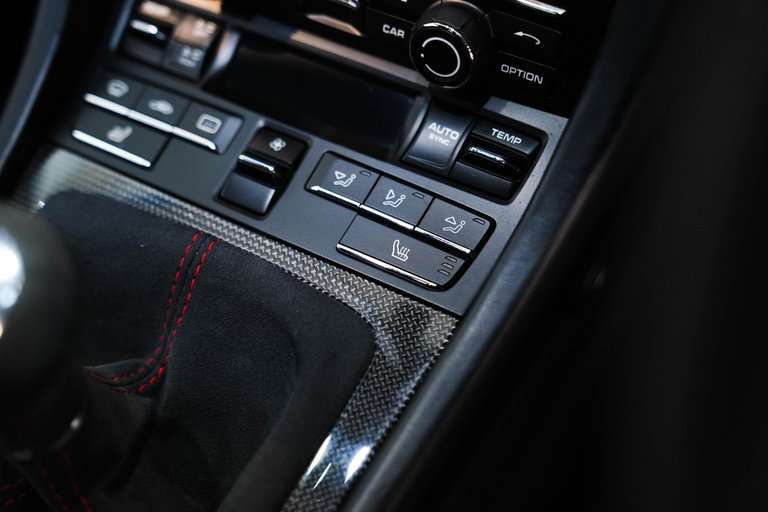 Porsche 981 Cayman GT4