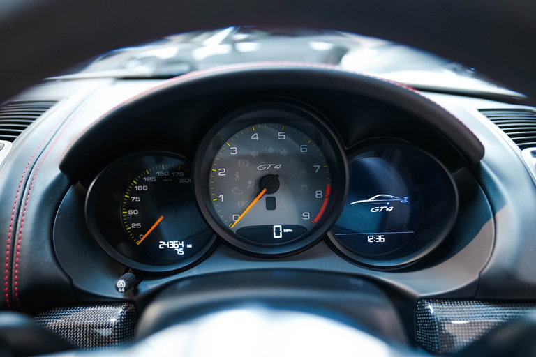 Porsche 981 Cayman GT4