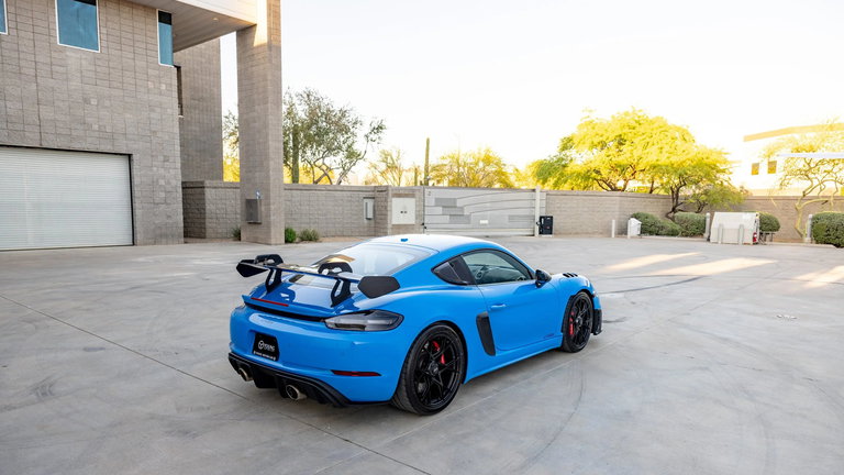 Porsche 718 Cayman GT4 RS