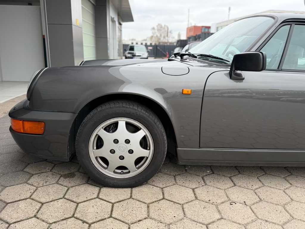 Porsche 964 Carrera 4