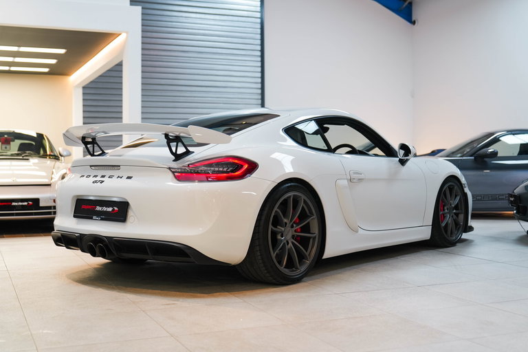 Porsche 981 Cayman GT4