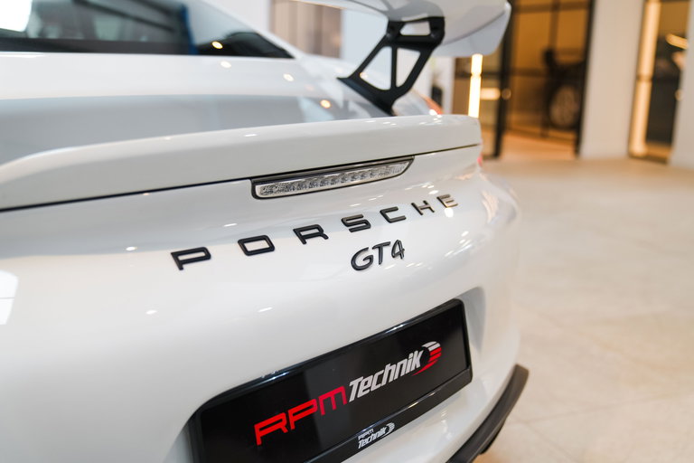 Porsche 981 Cayman GT4