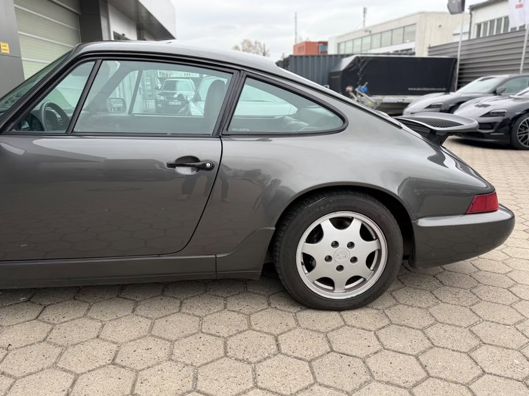 Porsche 964 Carrera 4