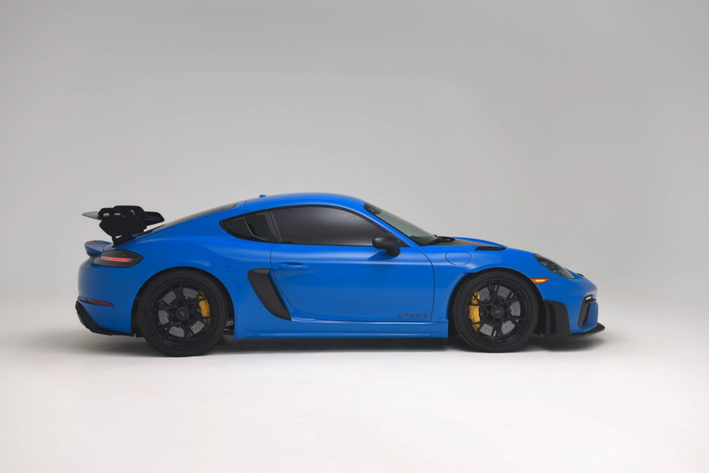 Porsche 718 Cayman GT4 RS