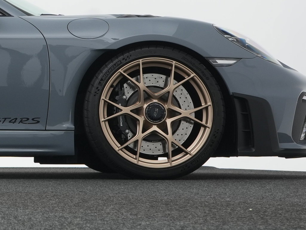 Porsche 718 Cayman GT4 RS