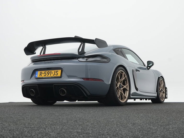 Porsche 718 Cayman GT4 RS