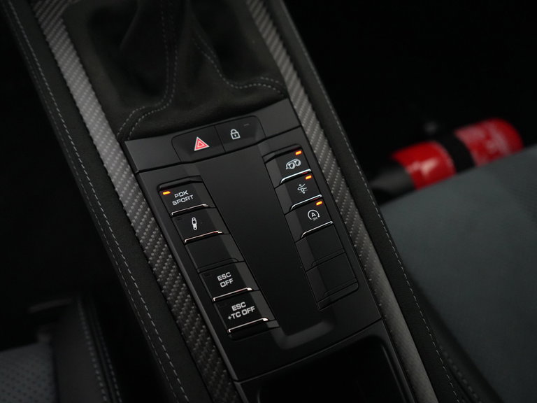 Porsche 718 Cayman GT4 RS