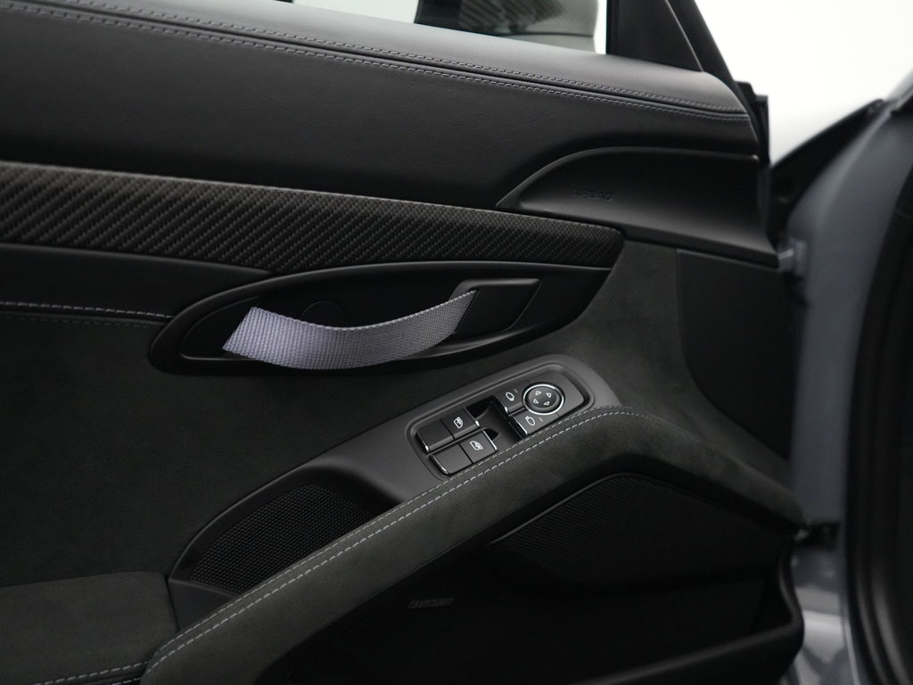 Porsche 718 Cayman GT4 RS