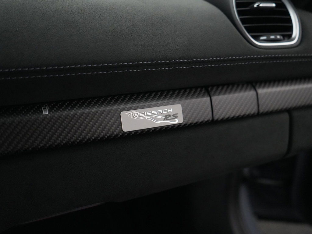 Porsche 718 Cayman GT4 RS