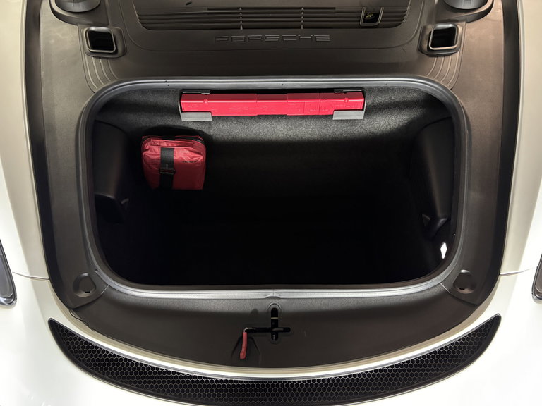 Porsche 718 Spyder RS