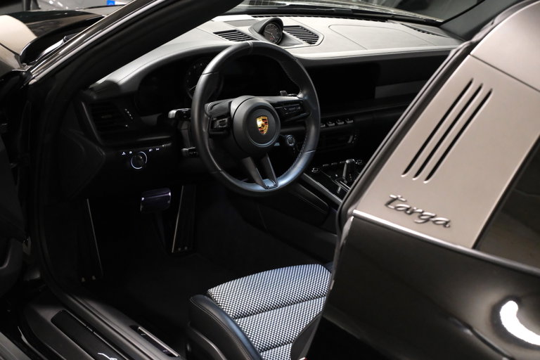 Porsche 992 Edition 50 Jahre Porsche Design