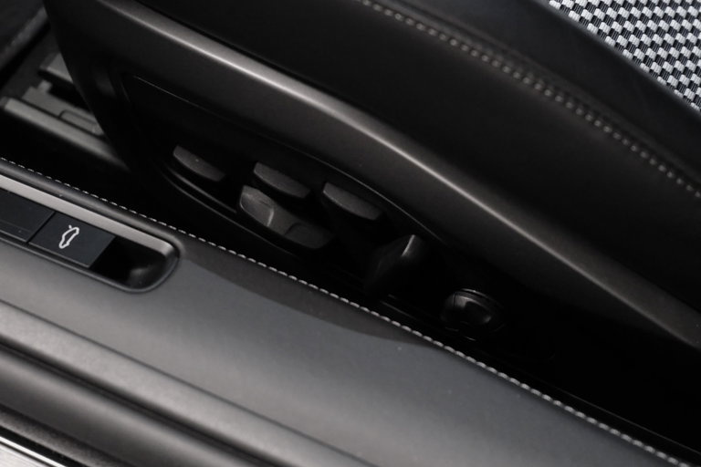 Porsche 992 Edition 50 Jahre Porsche Design
