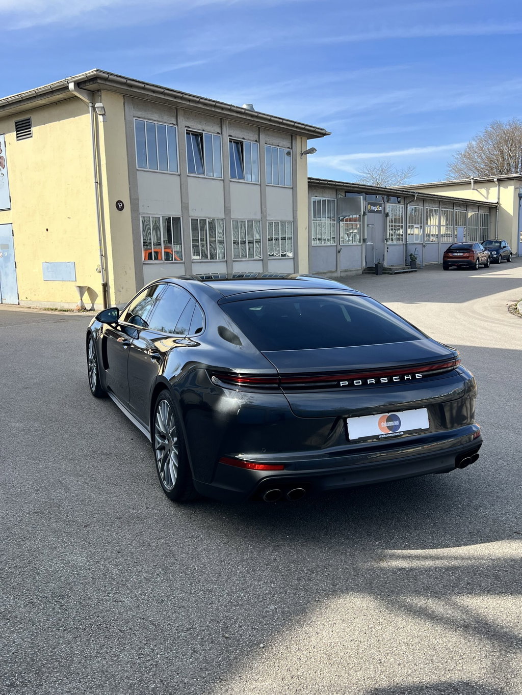Porsche Panamera 4