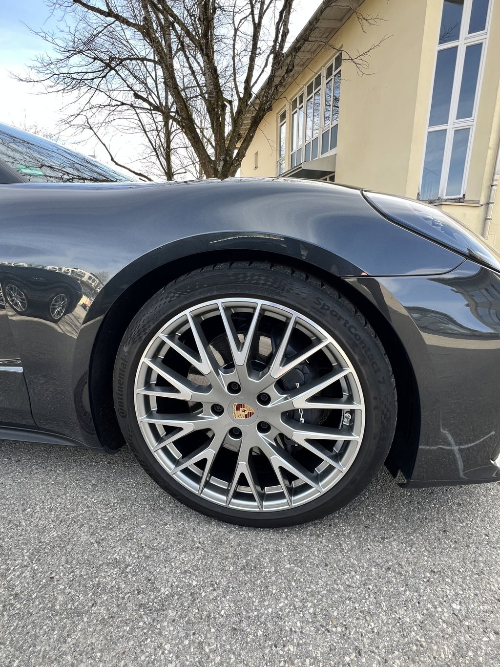 Porsche Panamera 4