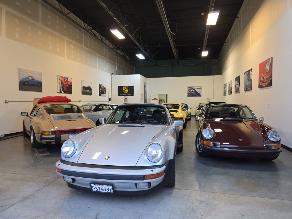 Porsche 911 Turbo 3.3 (US)