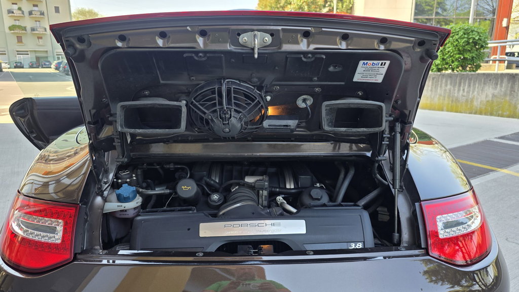 Porsche 997.2 Carrera 4S