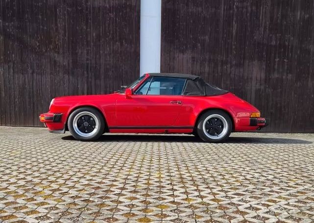 Porsche 911 Carrera 3.2