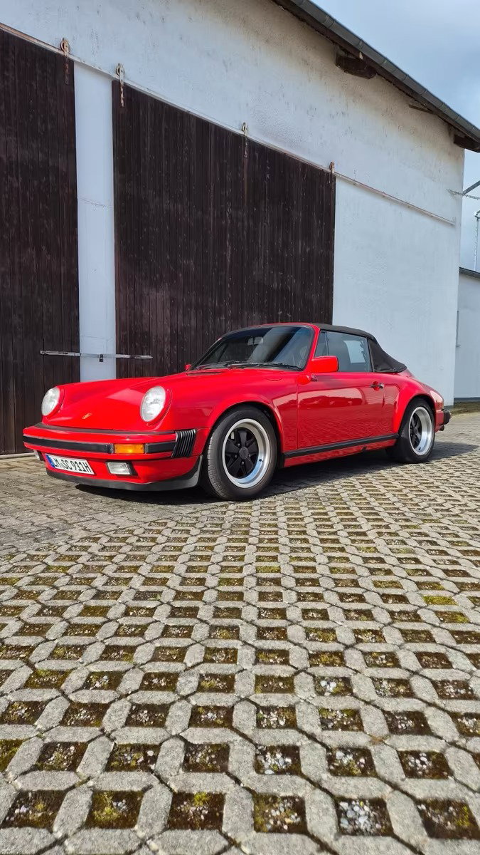Porsche 911 Carrera 3.2 (US)