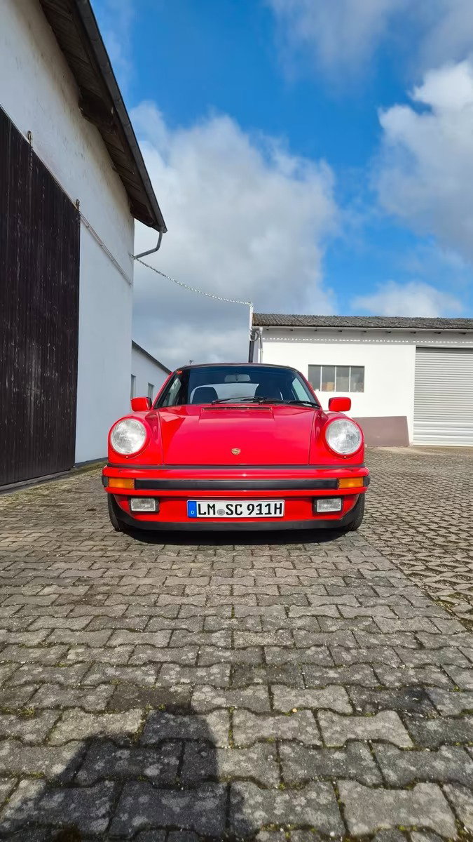 Porsche 911 Carrera 3.2 (US)