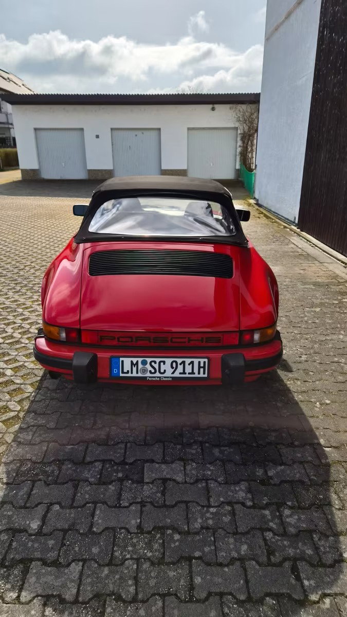 Porsche 911 Carrera 3.2 (US)