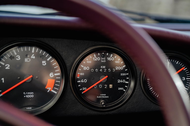 Porsche 911 Carrera 3.2 Speedster