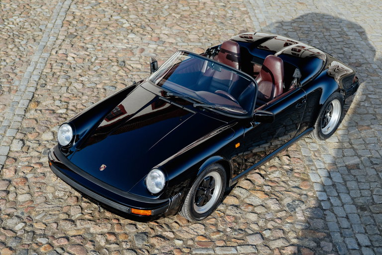 Porsche 911 Carrera 3.2 Speedster
