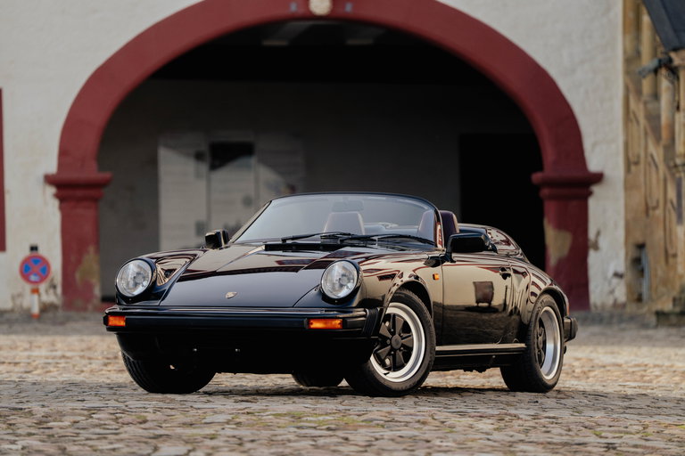 Porsche 911 Carrera 3.2 Speedster