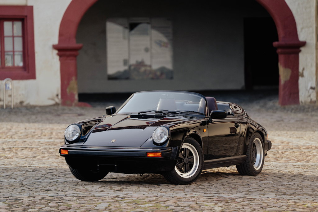 Porsche 911 Carrera 3.2 Speedster