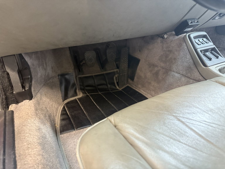 Porsche 964 Carrera 4