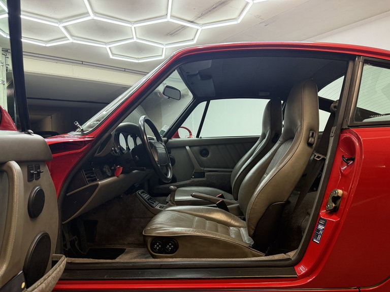 Porsche 964 Carrera 4