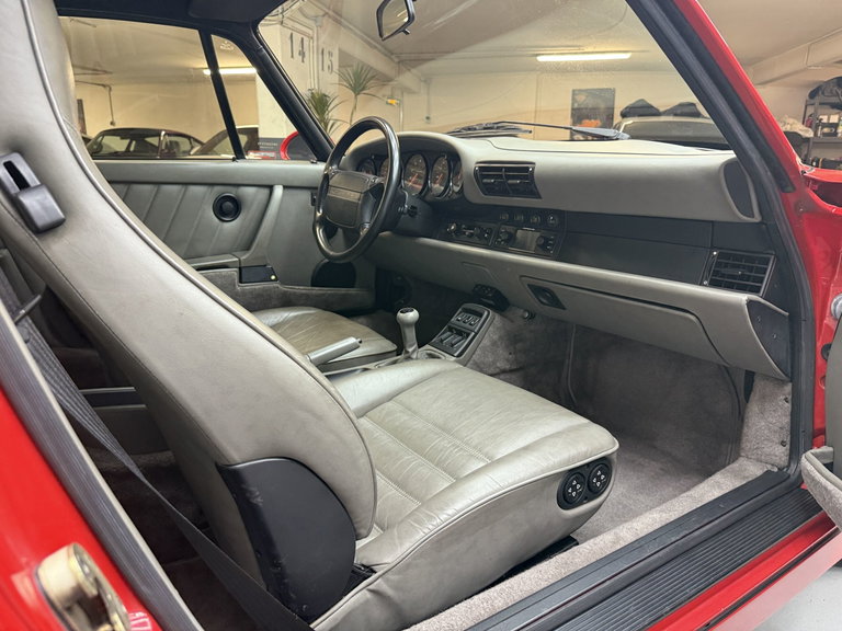 Porsche 964 Carrera 4