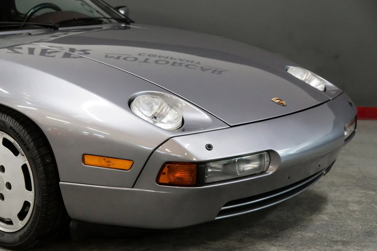 Porsche 928 S4