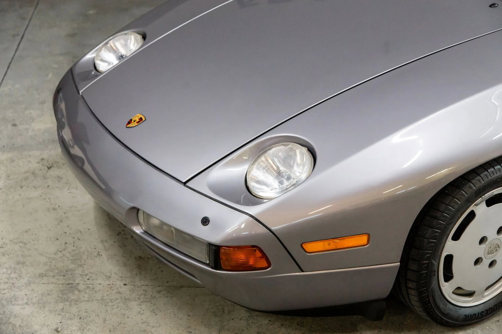 Porsche 928 S4
