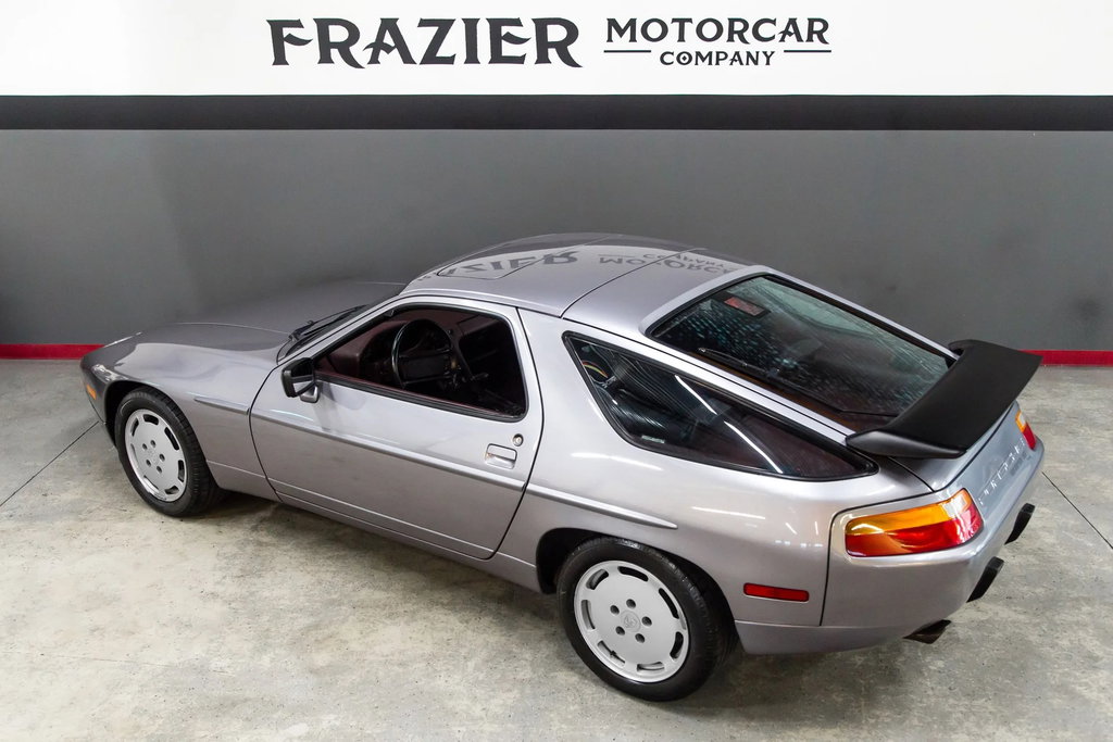 Porsche 928 S4