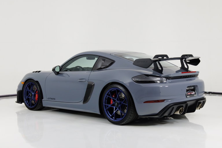 Porsche 718 Cayman GT4 RS