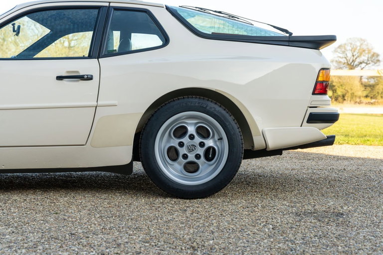Porsche 944 Turbo Coupé