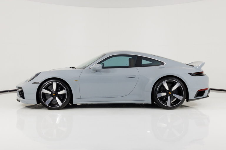 Porsche 992 Sport Classic