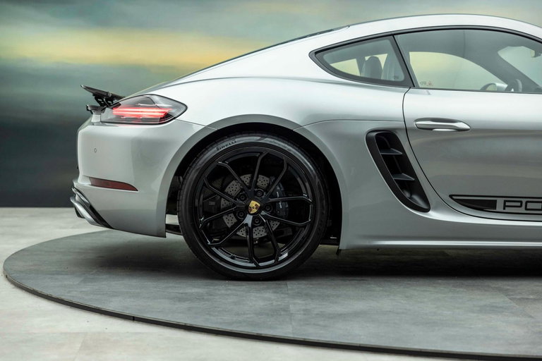 Porsche 718 Cayman Style Edition