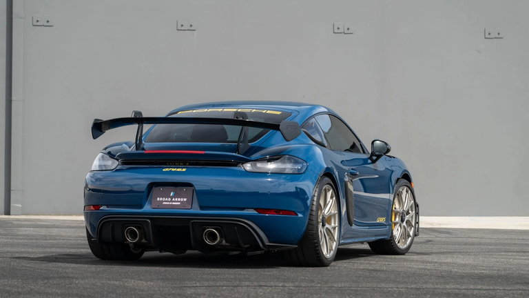 Porsche 718 Cayman GT4 RS