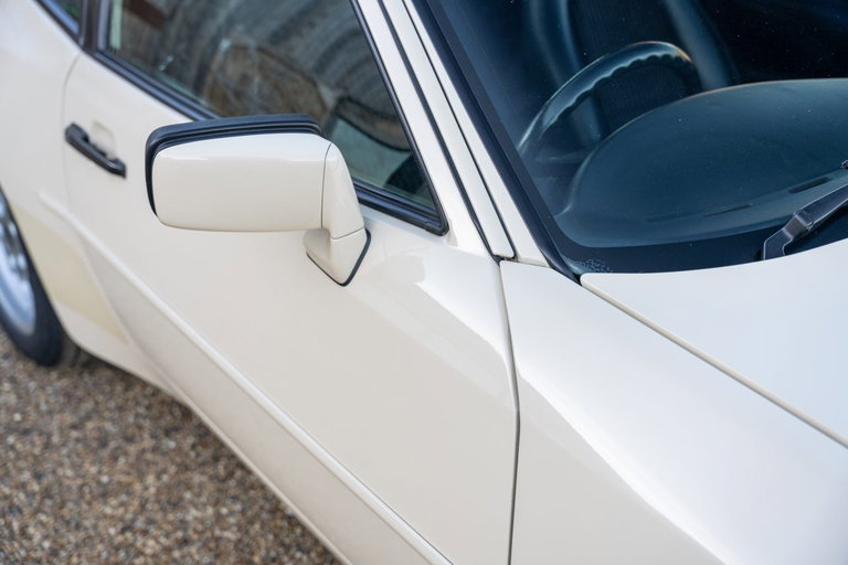 Porsche 944 Turbo Coupé
