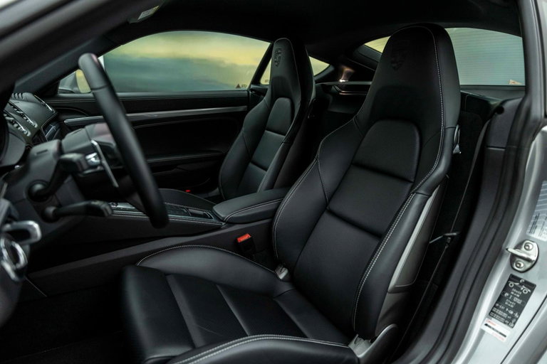 Porsche 718 Cayman Style Edition