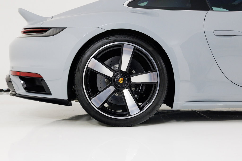 Porsche 992 Sport Classic