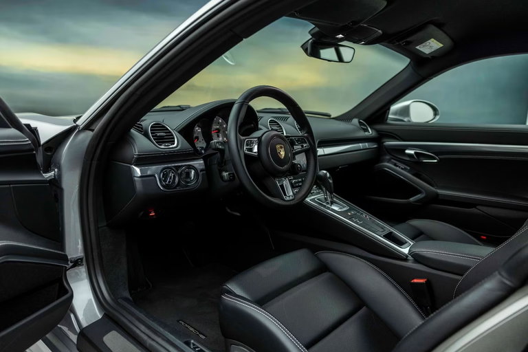 Porsche 718 Cayman Style Edition