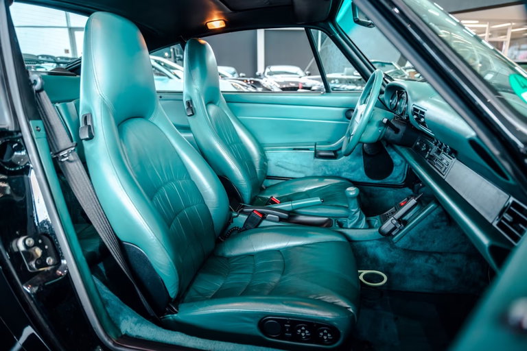 Porsche 993 Carrera 4S