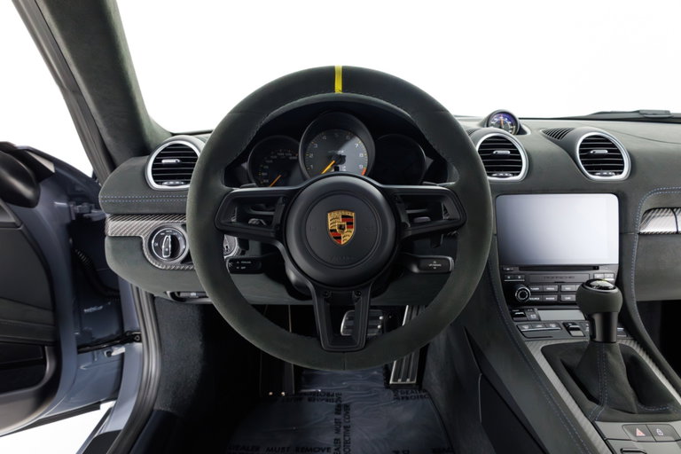 Porsche 718 Cayman GT4 RS