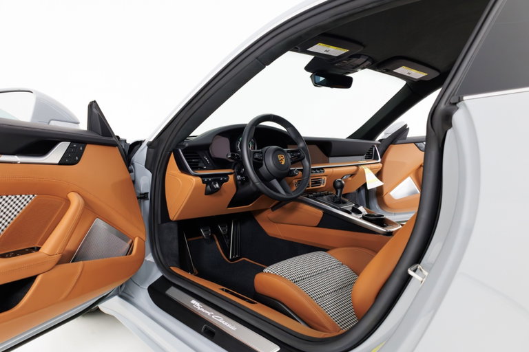 Porsche 992 Sport Classic